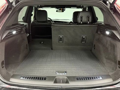 Used 2023 Cadillac XT4 Sport w/ Cold Weather Package image 28