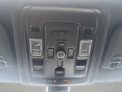 Used 2022 Chevrolet Tahoe High Country AWD/4WD image 34