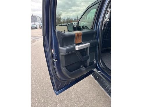 Used 2019 Ford F150 Lariat w/ Equipment Group 502A Luxury image 27