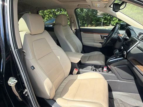 Used 2018 Honda CR-V Touring image 17