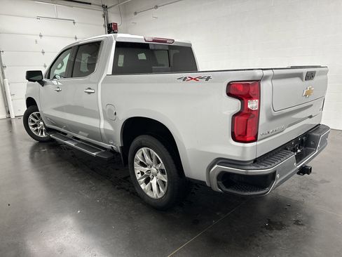 Used 2022 Chevrolet Silverado 1500 LTZ w/ LTZ Convenience Package II image 8