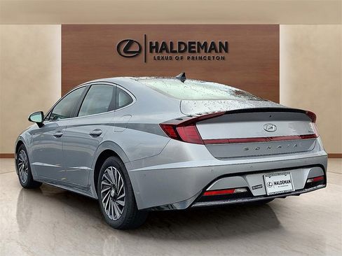 Used 2023 Hyundai Sonata Limited image 4