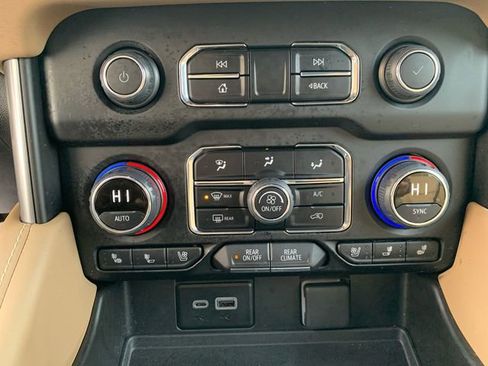 Used 2024 Chevrolet Tahoe Premier image 29