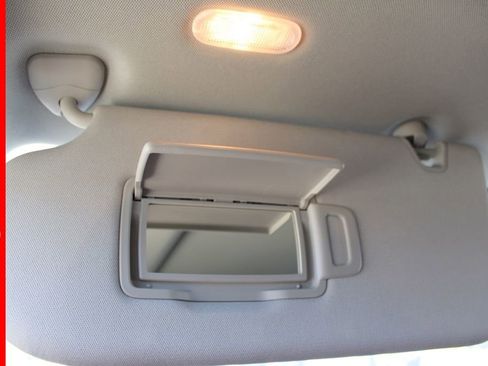 New 2025 Nissan Murano SL image 35