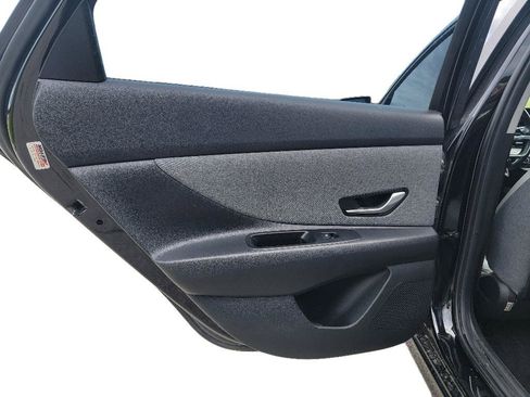 Used 2023 Hyundai Elantra Limited w/ Cargo Package FWD image 26