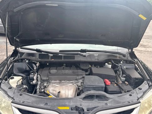 Used 2013 Toyota Venza LE FWD image 13