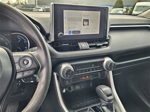 Used 2023 Toyota RAV4 LE image 24