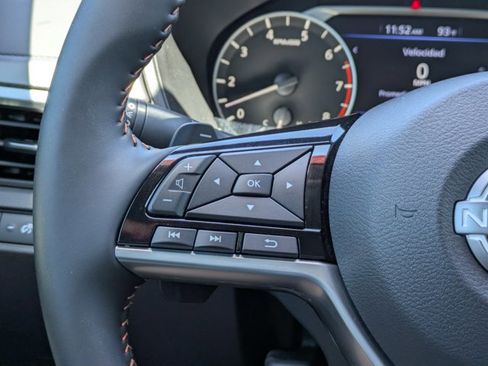 Certified 2025 Nissan Altima 2.5 SR FWD image 25