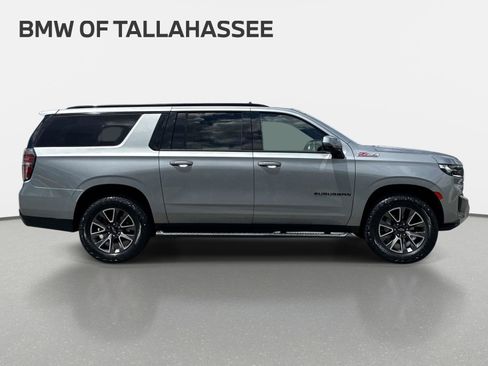 Used 2023 Chevrolet Suburban Z71 w/ Luxury Package AWD/4WD image 5