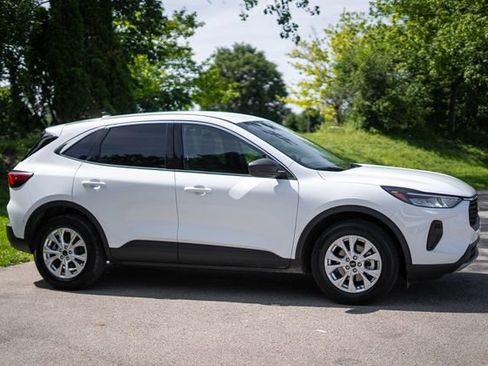 Used 2024 Ford Escape Active FWD image 4