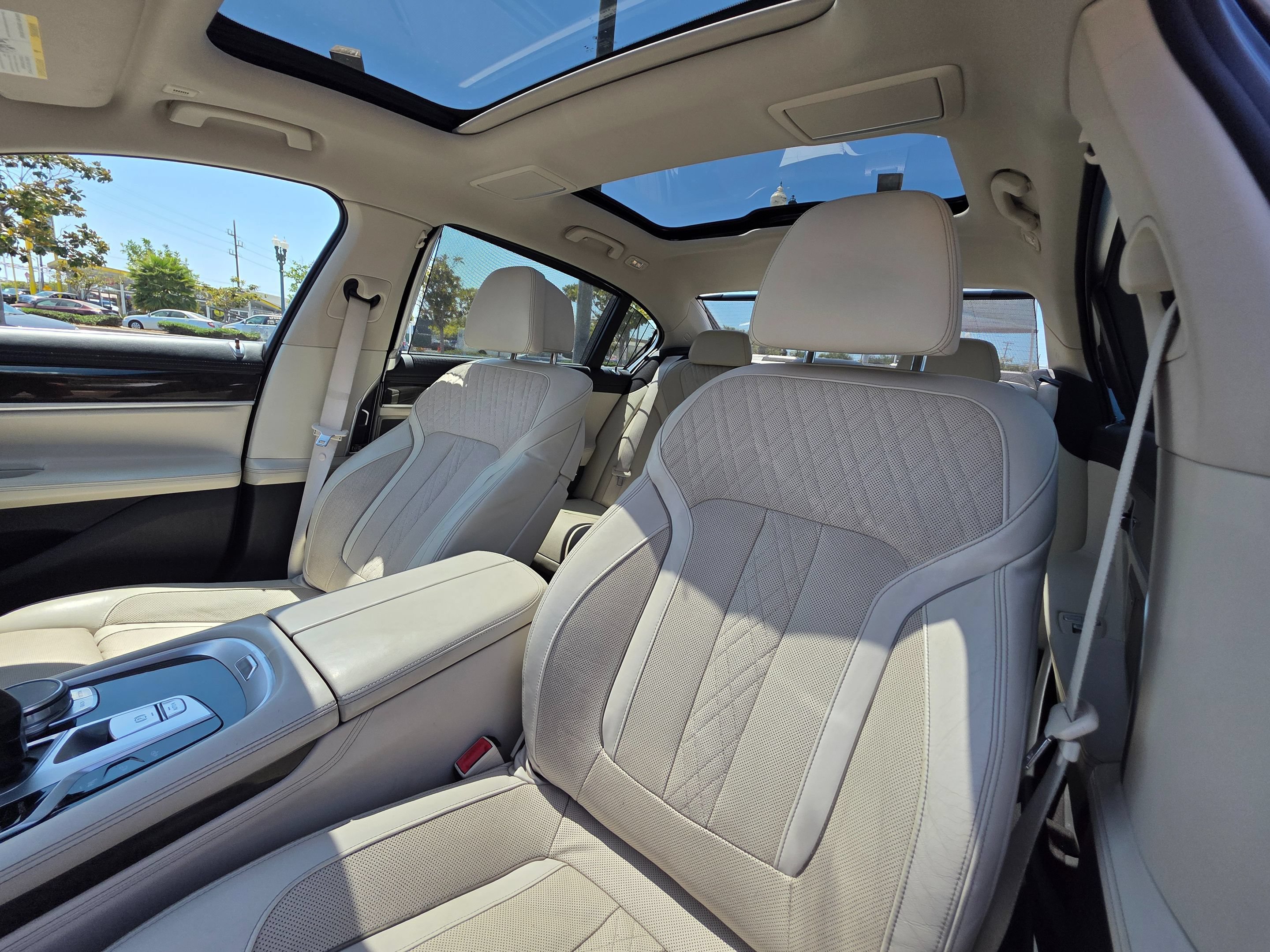 Used 2016 BMW 740i RWD image 15