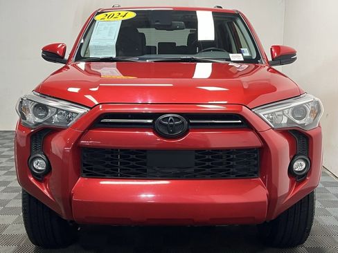 Used 2024 Toyota 4Runner SR5 Premium w/ Moonroof Package image 2