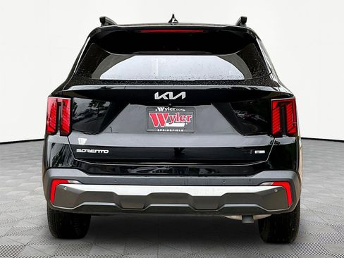 Used 2024 Kia Sorento SX AWD/4WD image 5