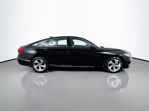 Used 2019 Honda Accord EX image 6