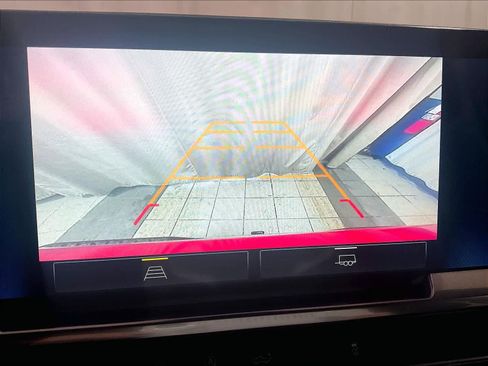 Used 2022 Chevrolet Silverado 1500 LT image 19