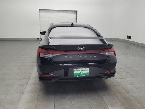 Used 2023 Hyundai Elantra SEL w/ Convenience Package FWD image 6