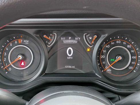 Used 2024 Jeep Gladiator Sport image 28