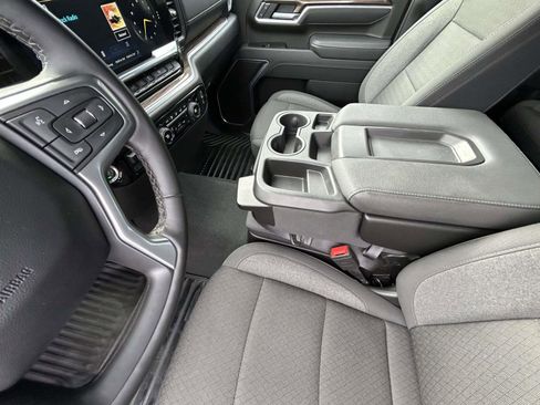 Used 2025 Chevrolet Silverado 2500 LT w/ Safety Package AWD/4WD image 10