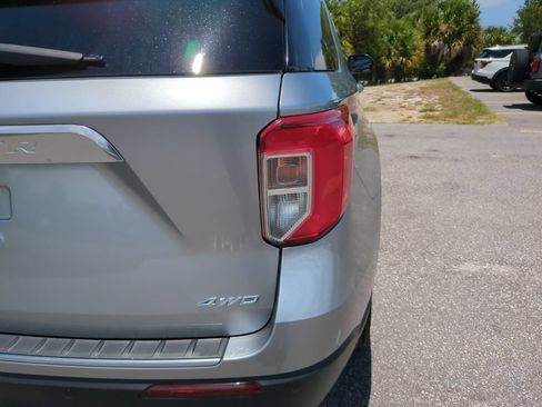 Certified 2022 Ford Explorer Platinum w/ Equipment Group 601A AWD/4WD image 12