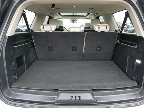 Used 2021 Ford Expedition Max Platinum image 18