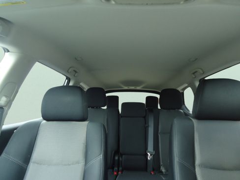 Used 2018 Nissan Pathfinder SV w/ SV All Weather Package AWD/4WD image 29