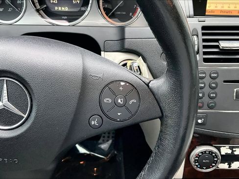 Used 2010 Mercedes-Benz C 300 Sport image 21