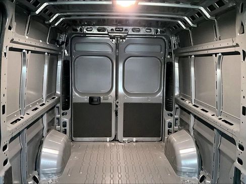 New 2026 RAM ProMaster 2500 FWD image 24