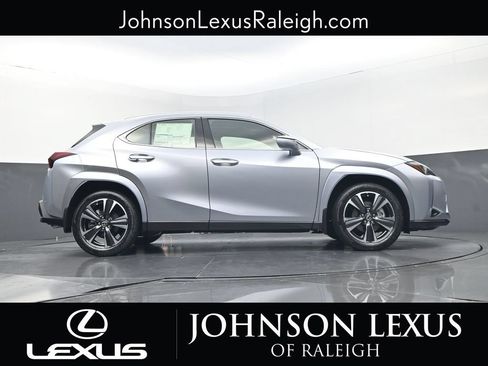 Used 2026 Lexus UX 300h FWD image 21