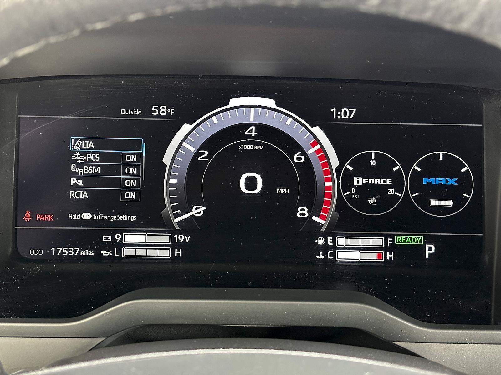 Used 2025 Toyota Sequoia SR5 AWD/4WD image 18