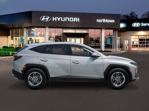 New 2026 Hyundai Tucson SE AWD/4WD image 7
