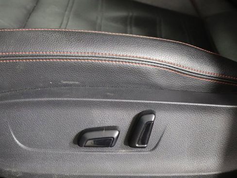 Used 2017 Volkswagen Jetta GLI FWD image 24