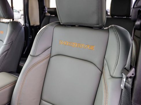 New 2026 Jeep Gladiator Mojave image 30