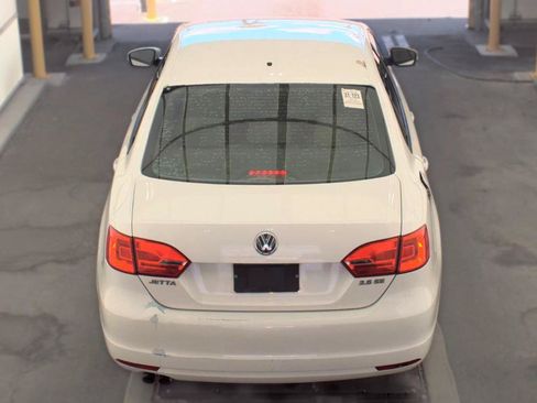 Used 2012 Volkswagen Jetta SE FWD image 5