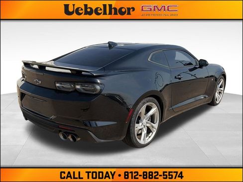 Used 2019 Chevrolet Camaro SS RWD image 8