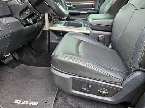 Used 2014 RAM 2500 Laramie w/ Convenience Group AWD/4WD image 13