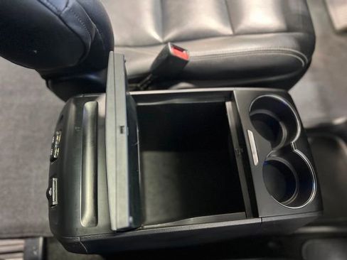 Used 2019 Toyota Sienna SE Premium image 31