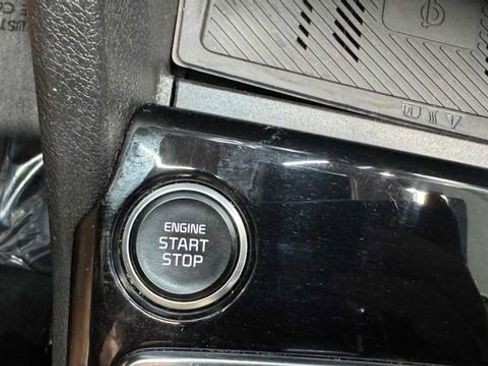 Used 2024 Kia Sportage EX FWD image 26