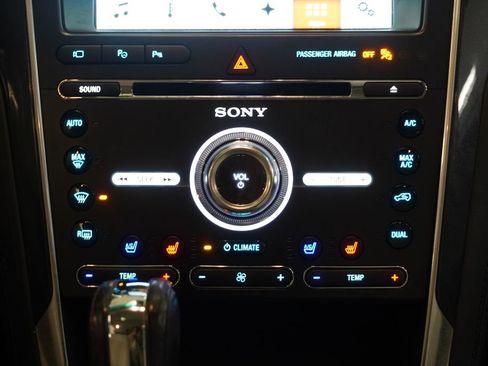 Used 2017 Ford Explorer Platinum image 21