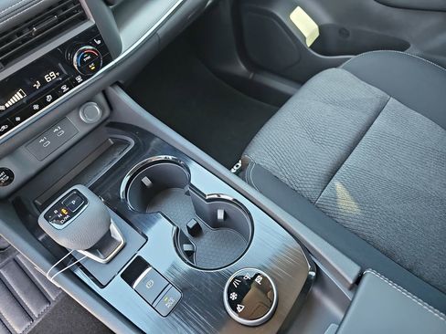 New 2026 Nissan Rogue SV image 27