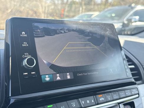 Used 2025 Honda Odyssey EX-L image 17