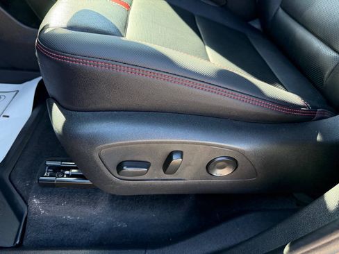 Used 2026 Chevrolet Traverse RS w/ LPO, Floor Liner Package AWD/4WD image 13
