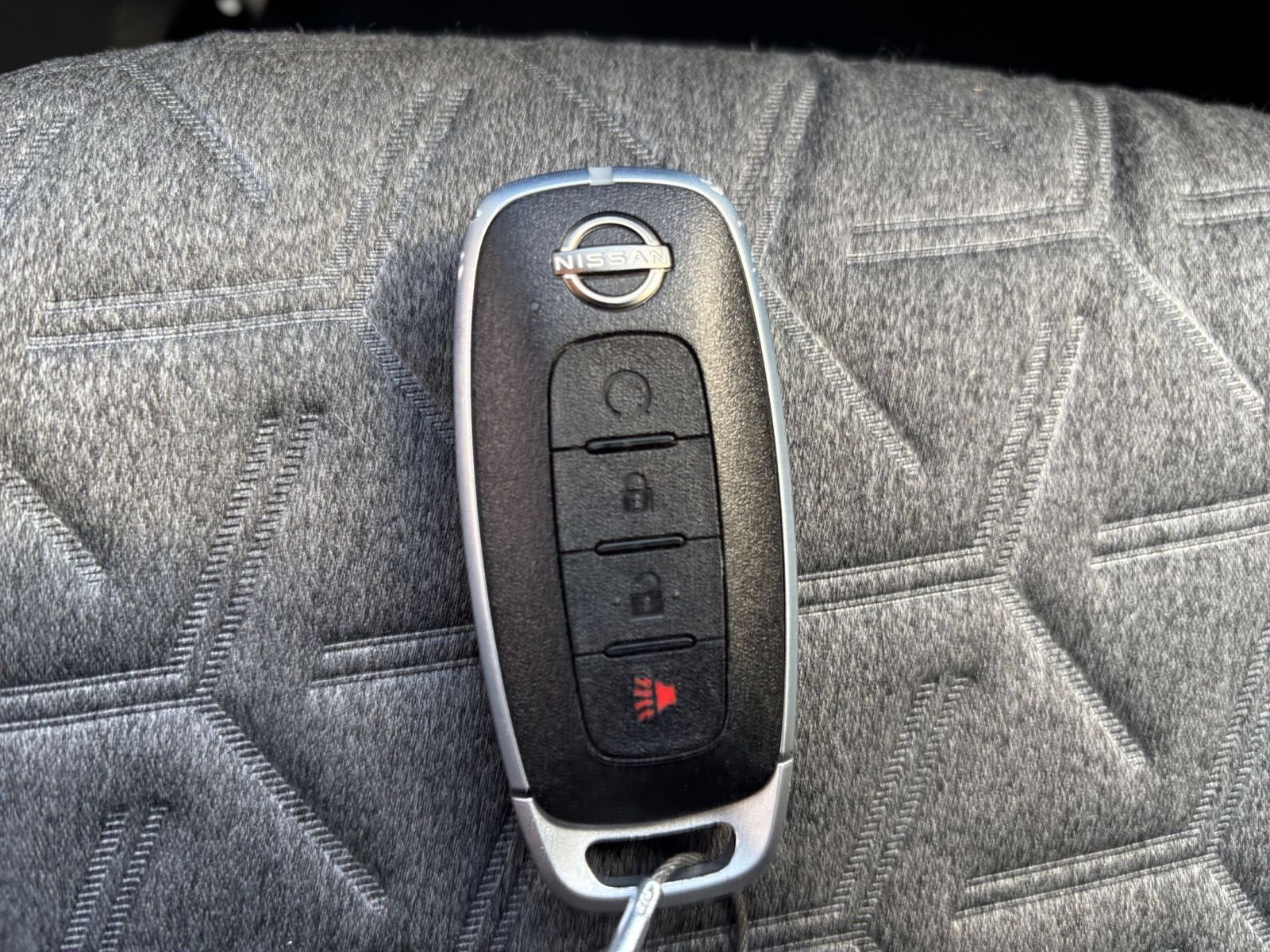 Used 2026 Nissan Kicks SV w/ Cold Weather Package FWD image 18