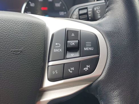 Certified 2022 Ford Explorer XLT w/ Equipment Group 202A AWD/4WD image 26