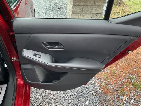 Used 2024 Nissan Sentra SV image 18