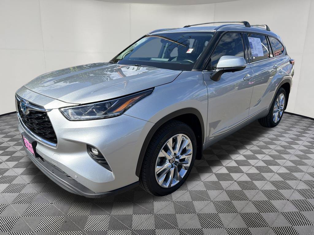 Used 2023 Toyota Highlander Limited AWD/4WD image 4