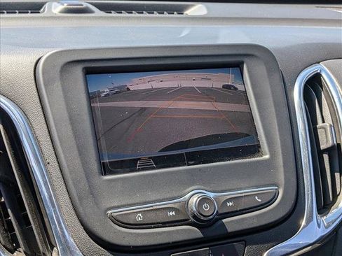 Used 2023 Chevrolet Equinox LT FWD image 12