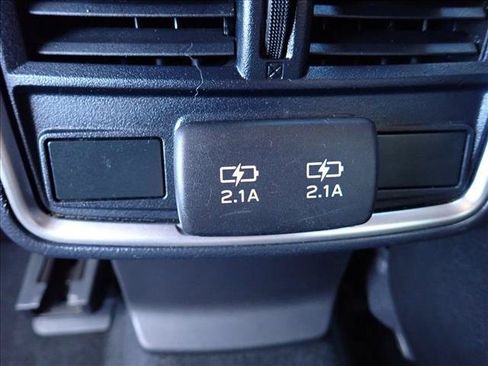 Used 2020 Subaru Forester Limited AWD/4WD image 11