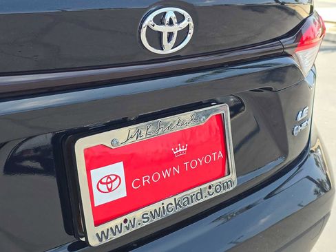 Used 2026 Toyota Corolla LE FWD image 15