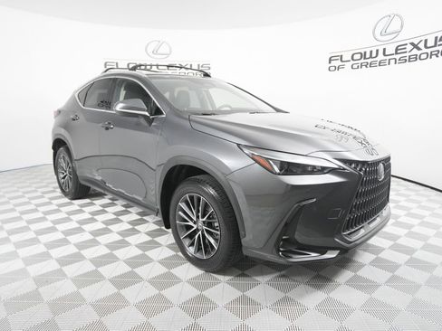 Used 2025 Lexus NX 250 FWD w/ Accessory Package (2T) image 3