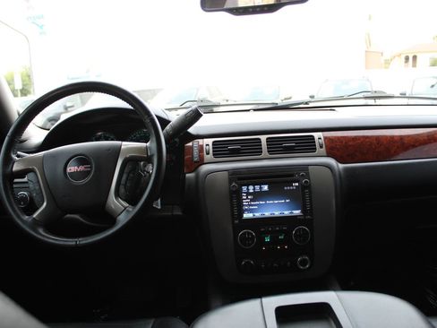 Used 2013 GMC Yukon SLT AWD/4WD image 15